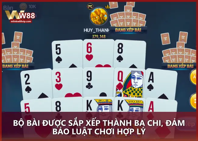 Bộ bài được sắp xếp thành ba chi, đảm bảo luật chơi hợp lý